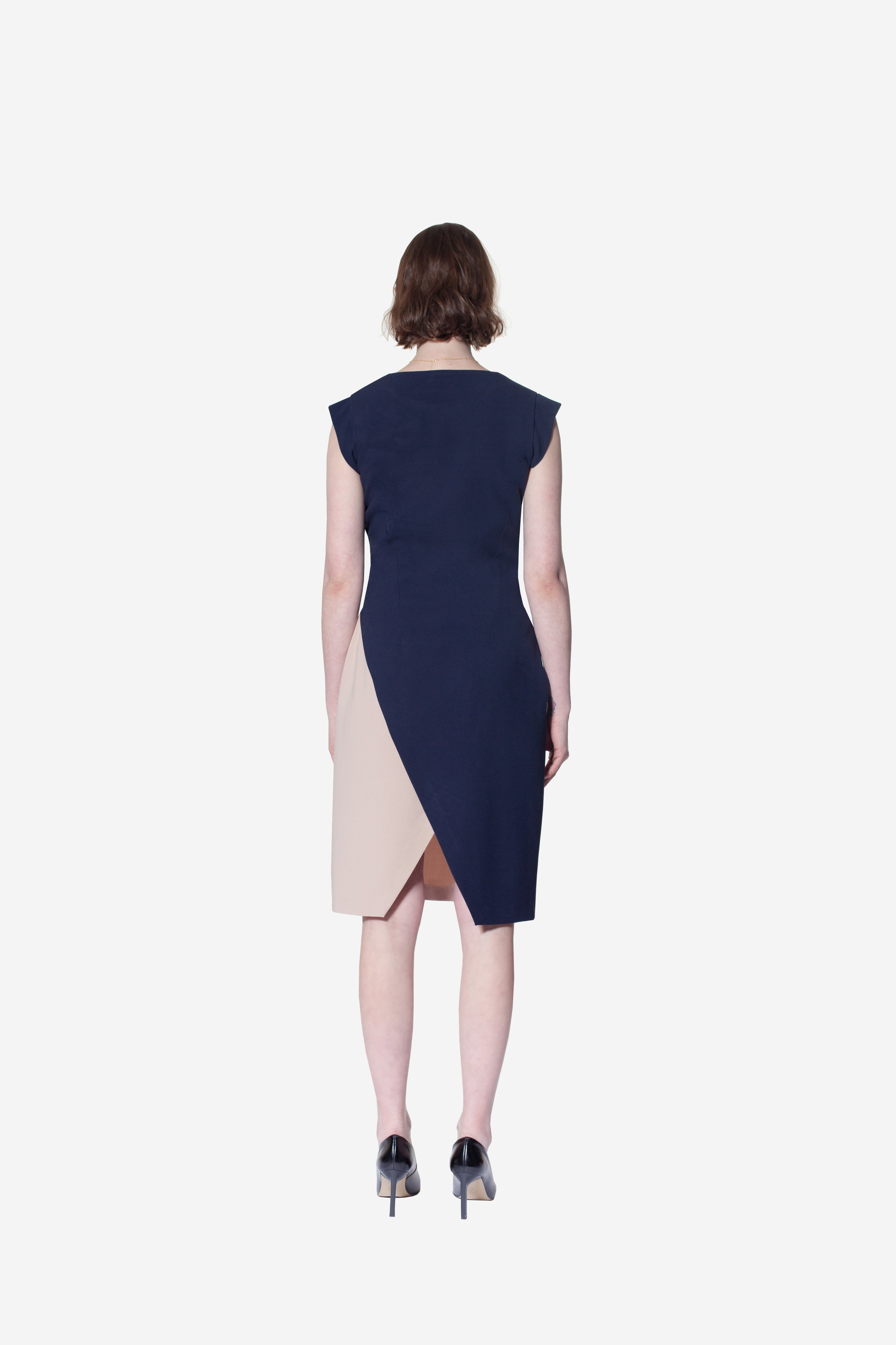 KLEID CARRY